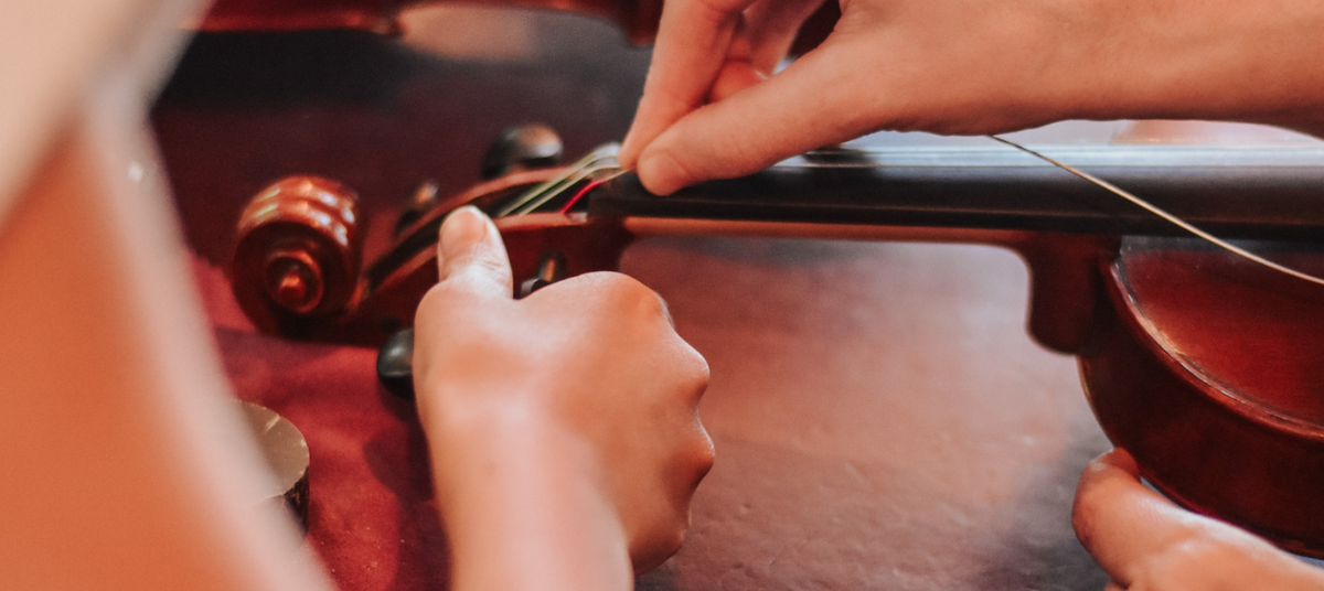 Essentials for the Viola Player Learning at Home