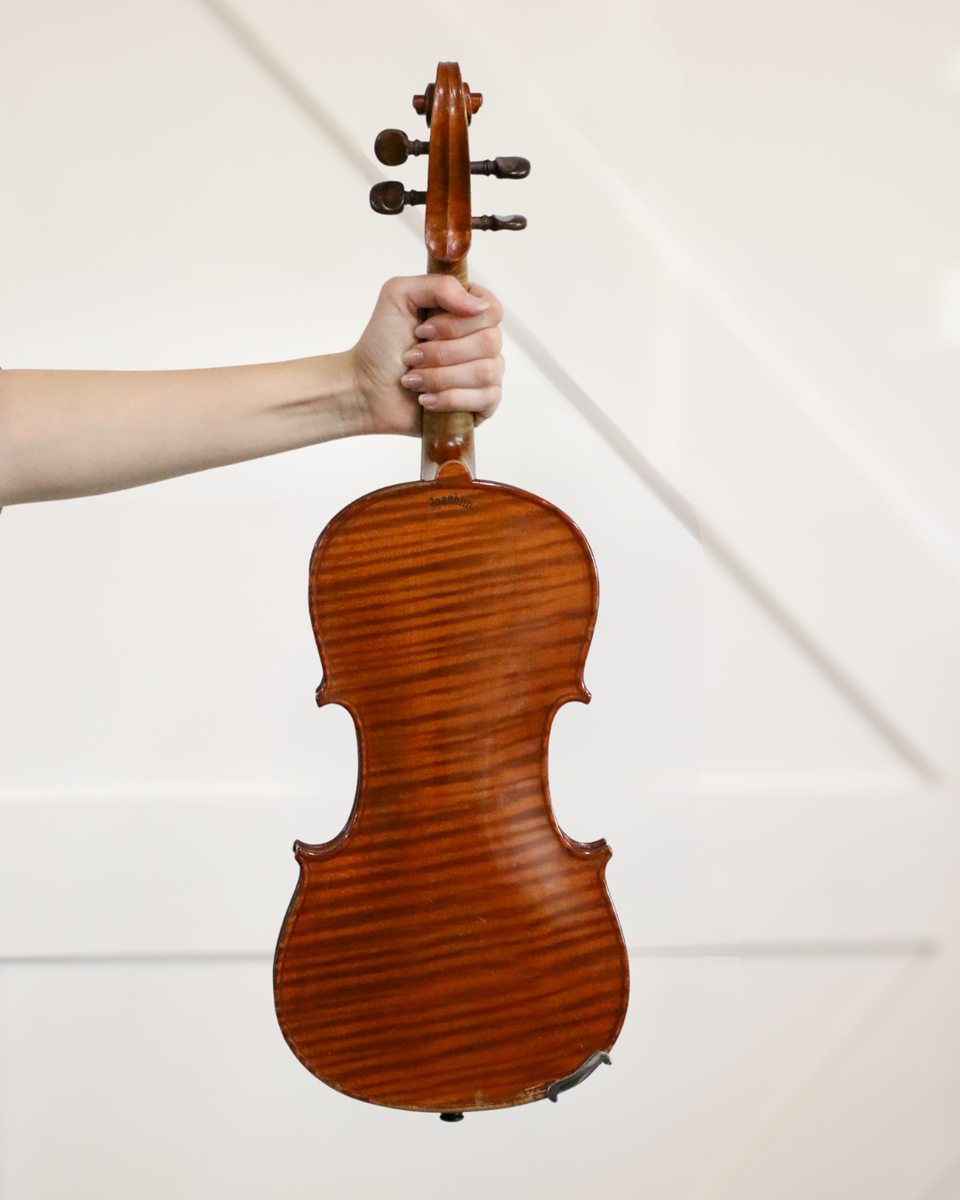 Copy of an Antonius Stradivarius 4/4 Violin made in Germany